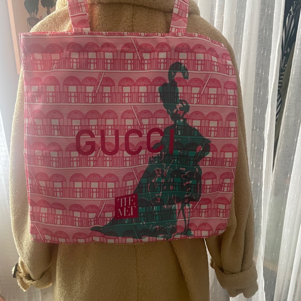 Chic Met Gala GWP Tote